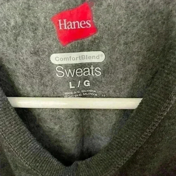 NWOT 3  Hanes Kid Sweatshirts - Picture 6 of 7